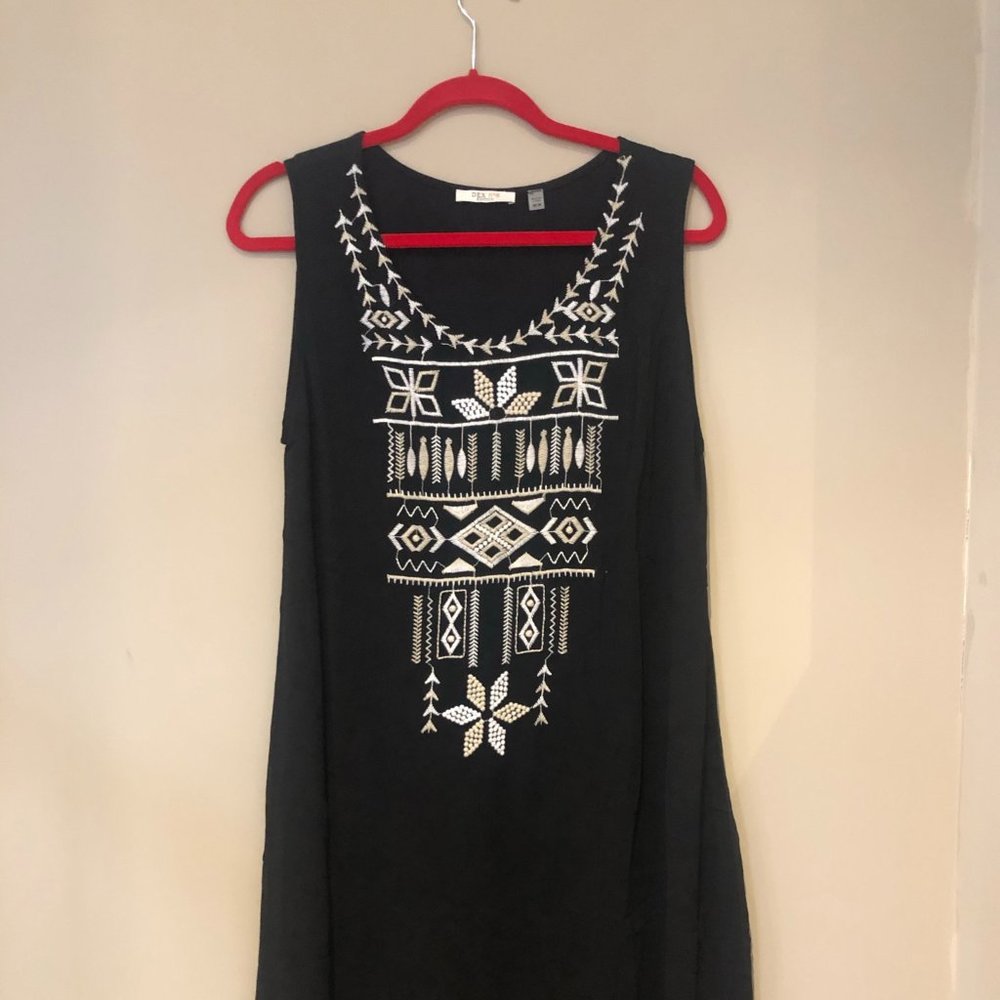 DEX Black and white dress with lining